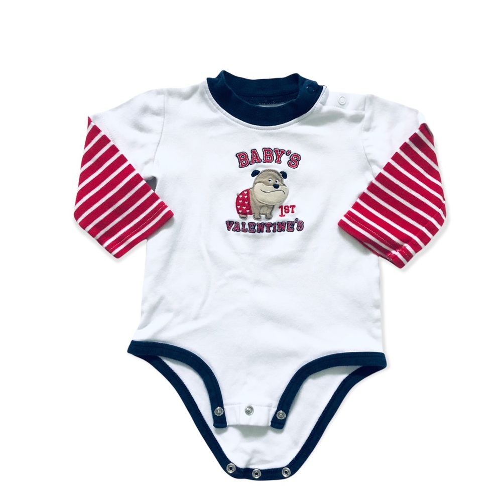 Carter’s Long Sleeve Valentine Onesie 6Month